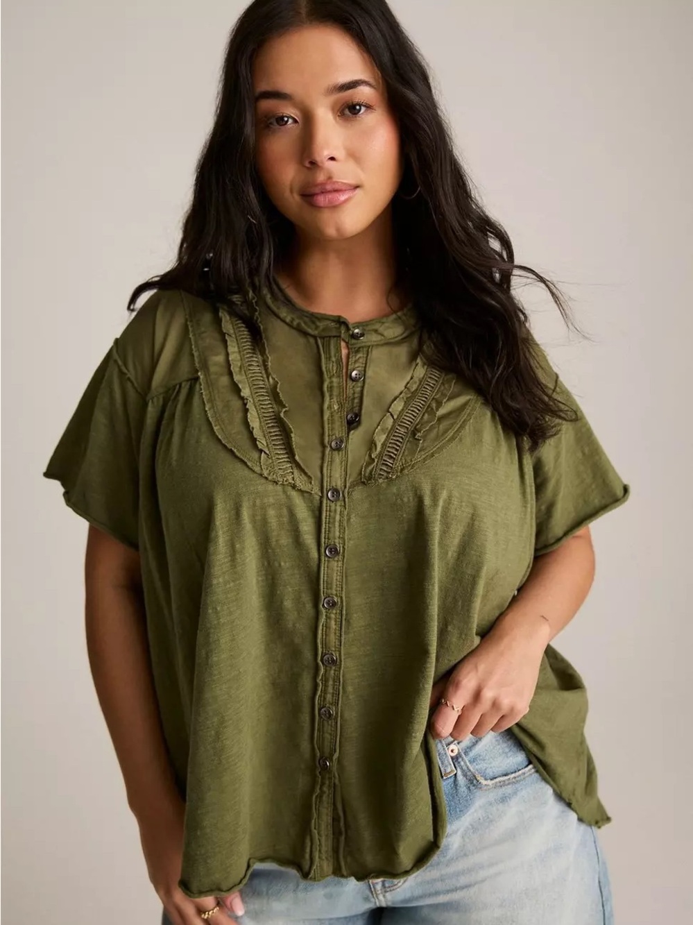 Torrid Festi Raglan Button-Up Top Plus Size 4 in Olivine Green